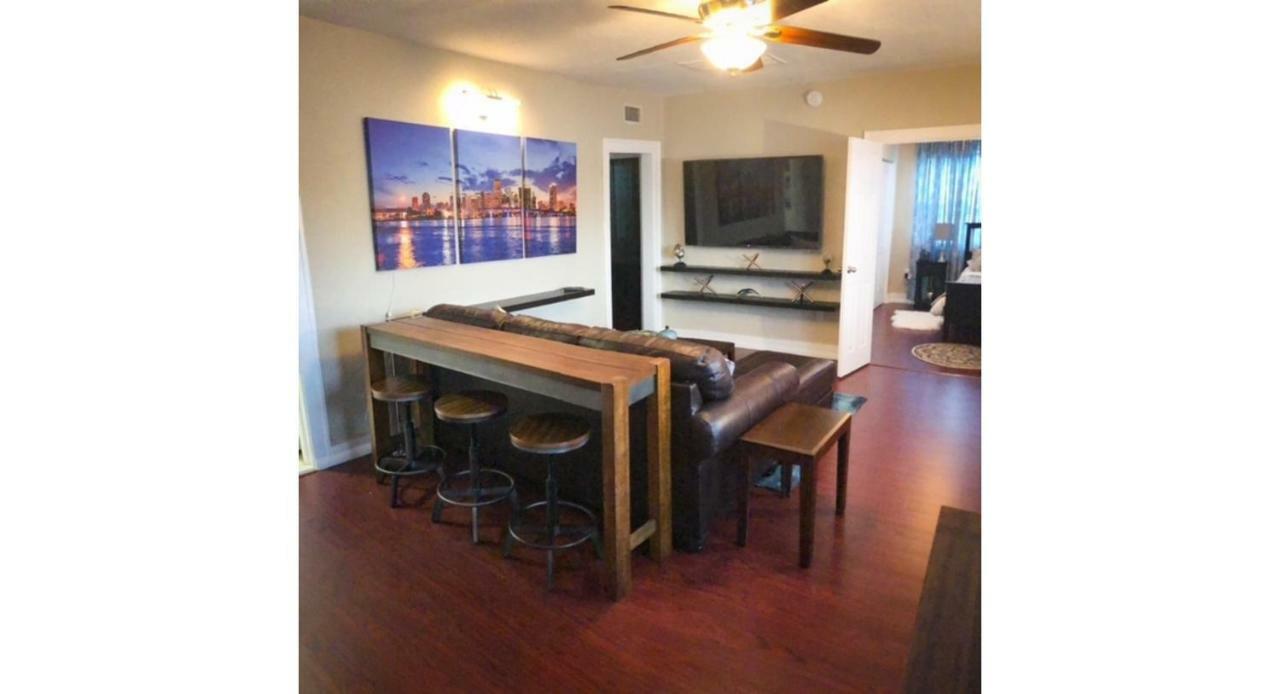 Modern 2/1 Apt Near Midtown And Beaches Miami Zewnętrze zdjęcie