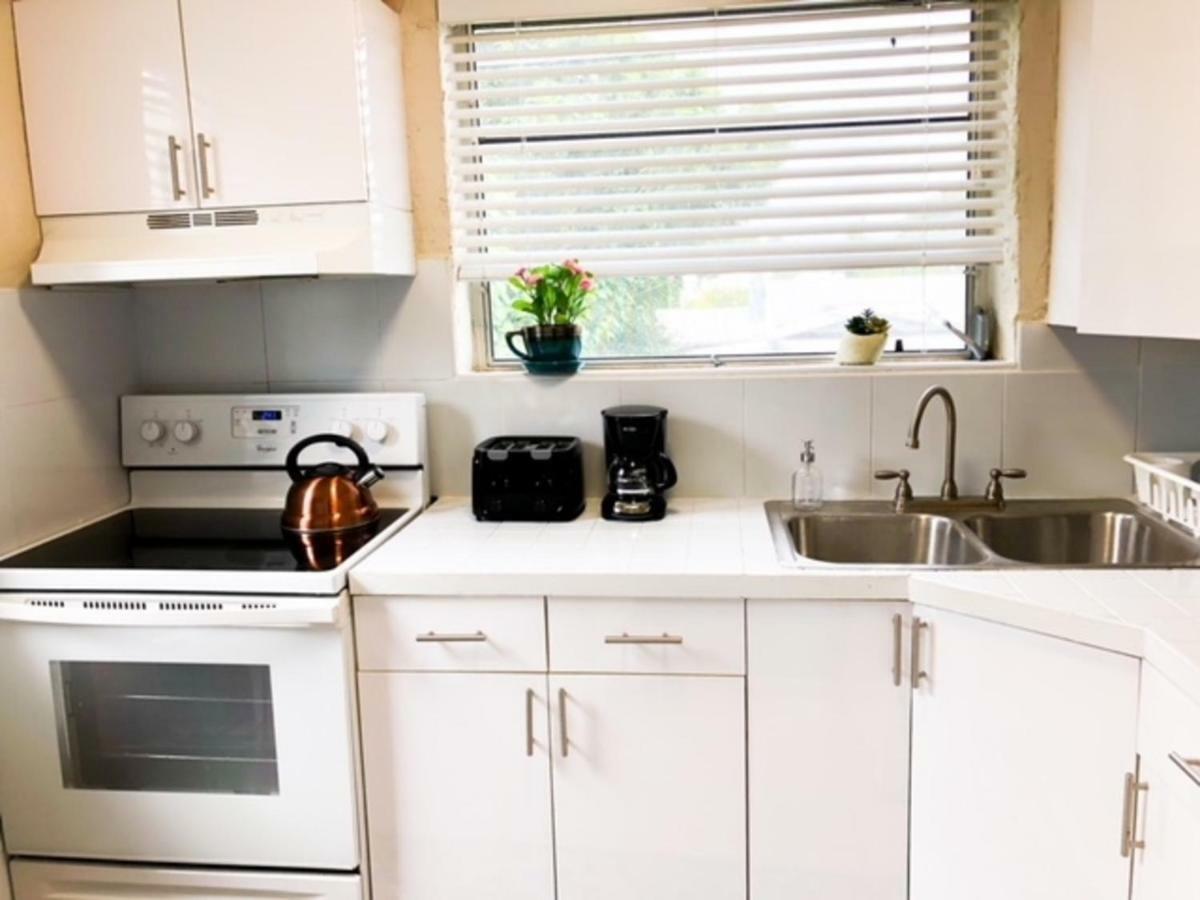 Modern 2/1 Apt Near Midtown And Beaches Miami Zewnętrze zdjęcie