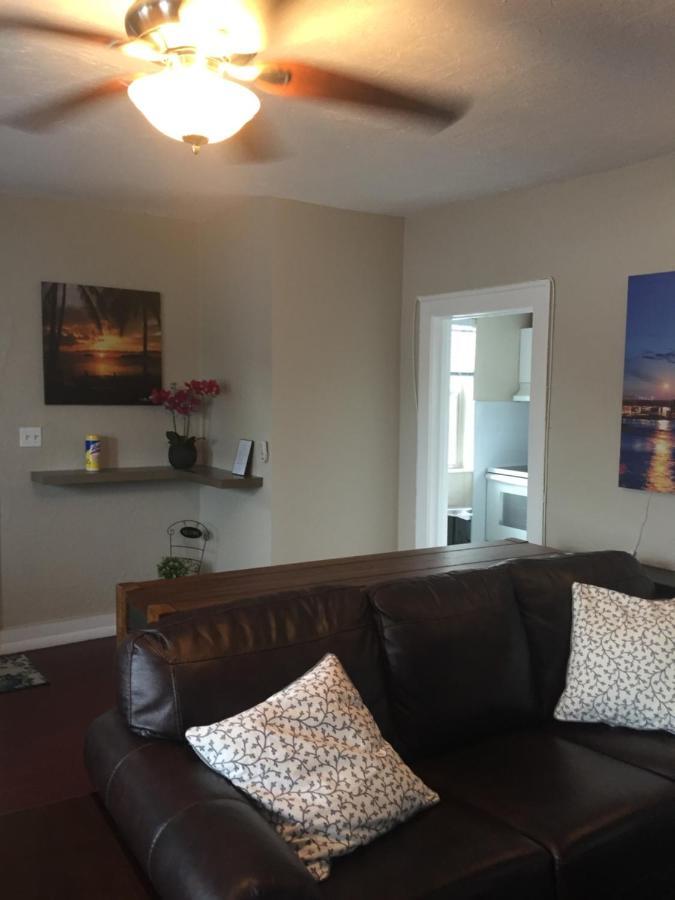Modern 2/1 Apt Near Midtown And Beaches Miami Zewnętrze zdjęcie