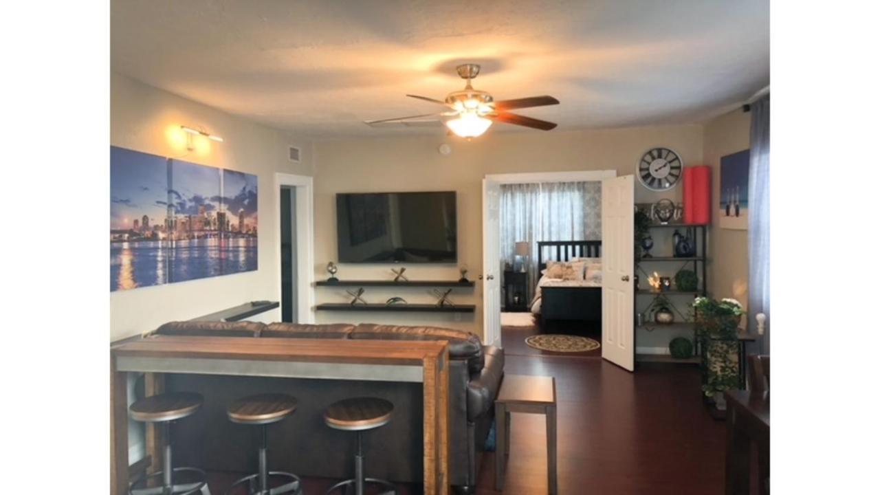 Modern 2/1 Apt Near Midtown And Beaches Miami Zewnętrze zdjęcie